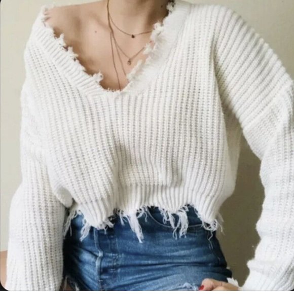 Off White Distressed V Neck Frayed Hem Crop Sweater (Distressed) / Size: L - Picture 6 of 6